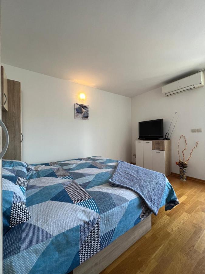 Apartman Center Omiš Esterno foto